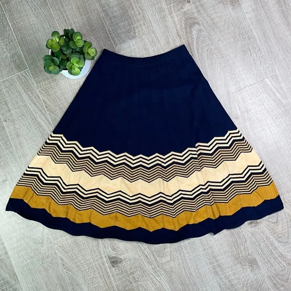 SKIES ARE BLUE Women's Navy & Mustard Chevron Sweater Skirt